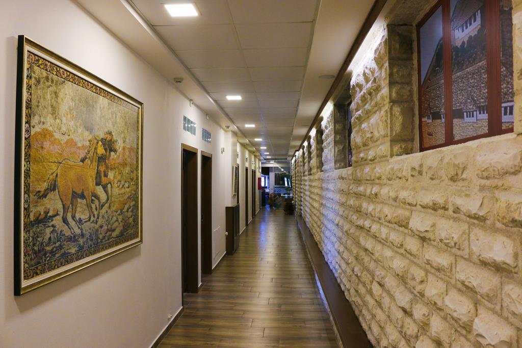 Hotel Kodra Гирокастра Экстерьер фото